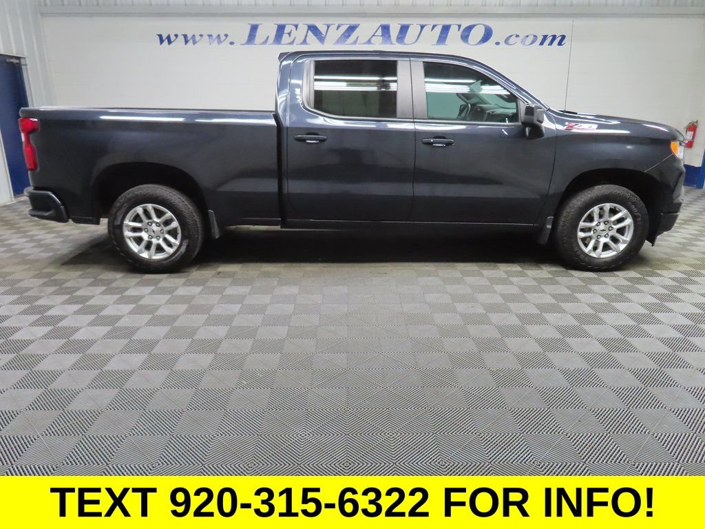 Used 2023 Chevrolet Silverado 1500 RST AWD/4WD image 2