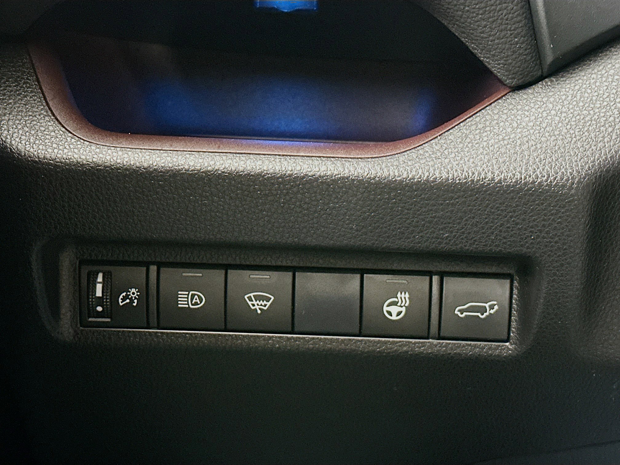 Used 2019 Toyota RAV4 Limited w/ Cold Weather Package image 16