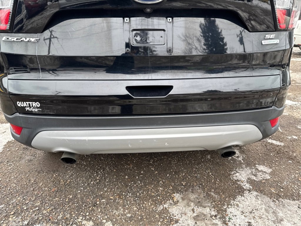 Used 2017 Ford Escape SE w/ SE Cold Weather Package image 17