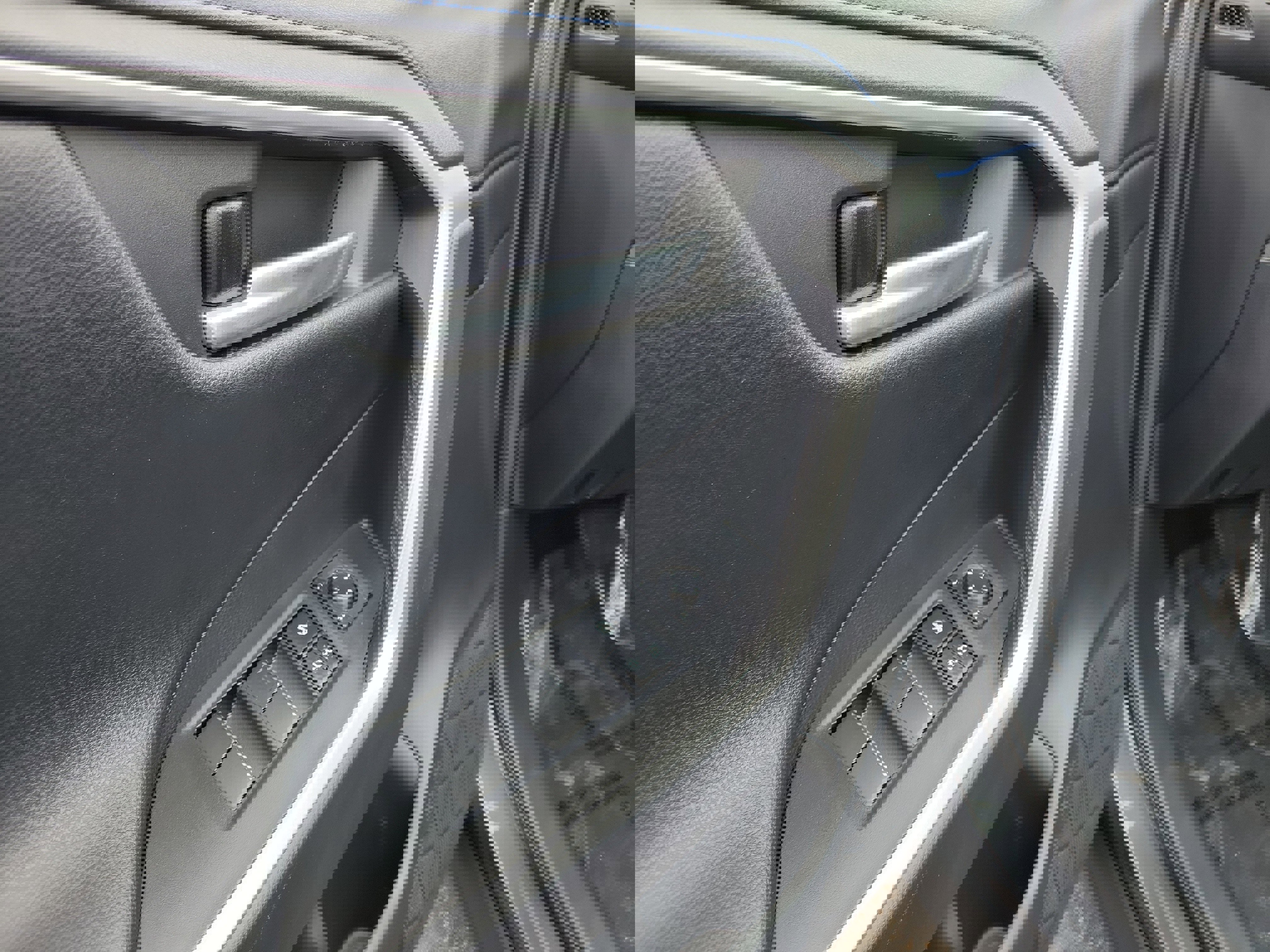 Used 2020 Toyota RAV4 XSE w/ Carpet Mat Package image 18