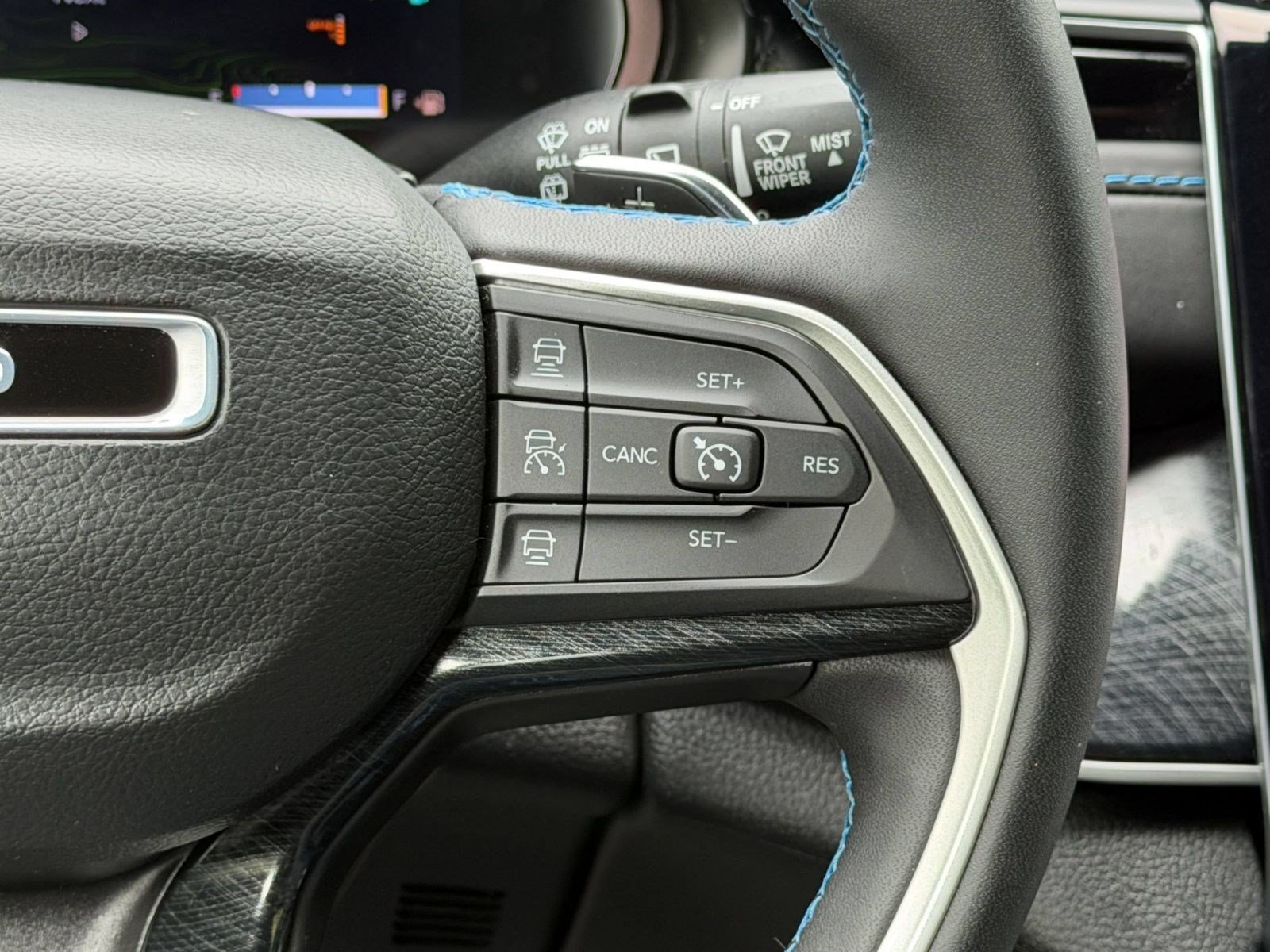 Used 2022 Jeep Grand Cherokee Trailhawk AWD/4WD image 16