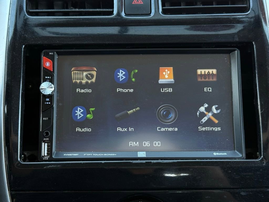 Used 2015 Nissan Versa Note SV image 25