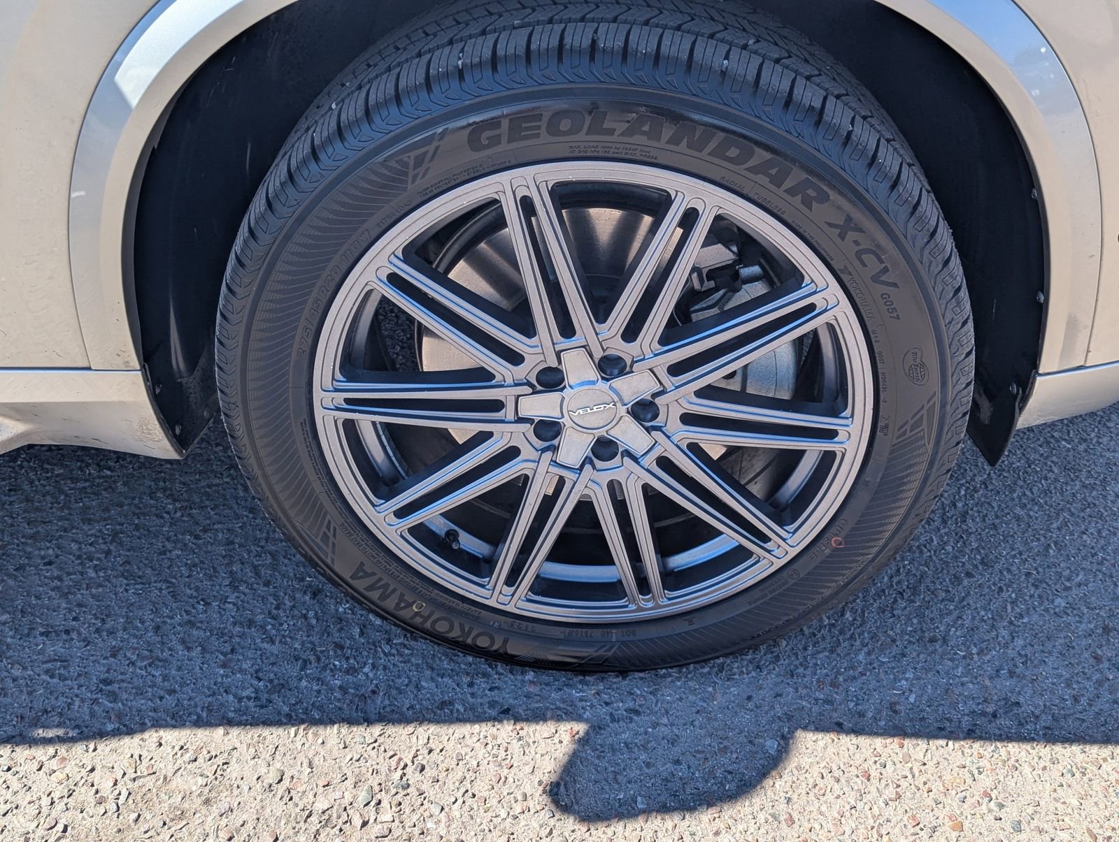 Used 2018 Volvo XC90 T8 Inscription w/ Luxury Package image 9