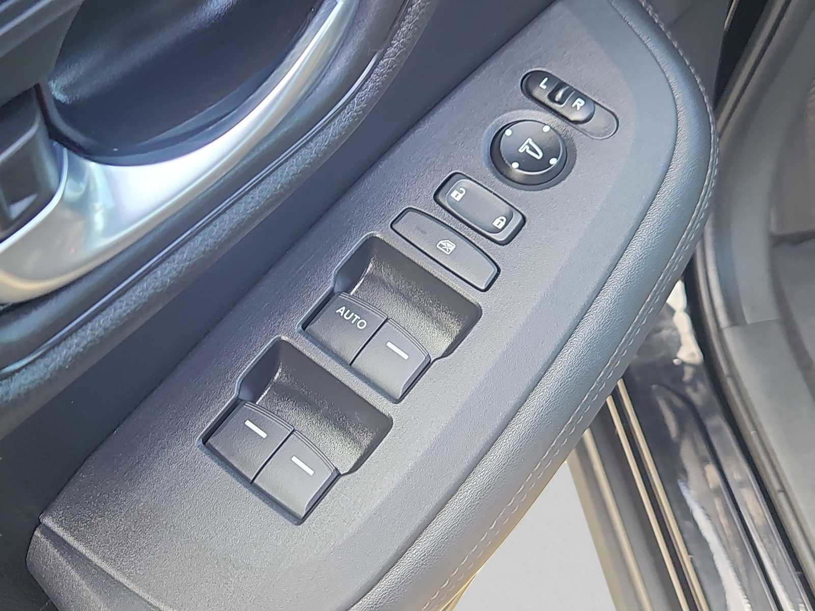 Certified 2023 Honda HR-V LX image 21