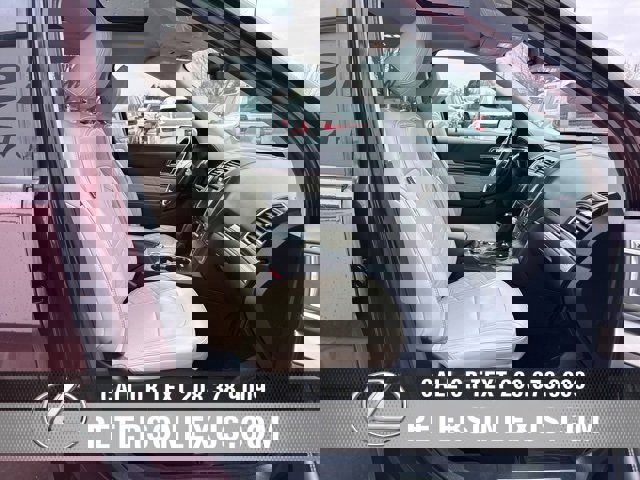 Used 2018 Ford Explorer Platinum image 12