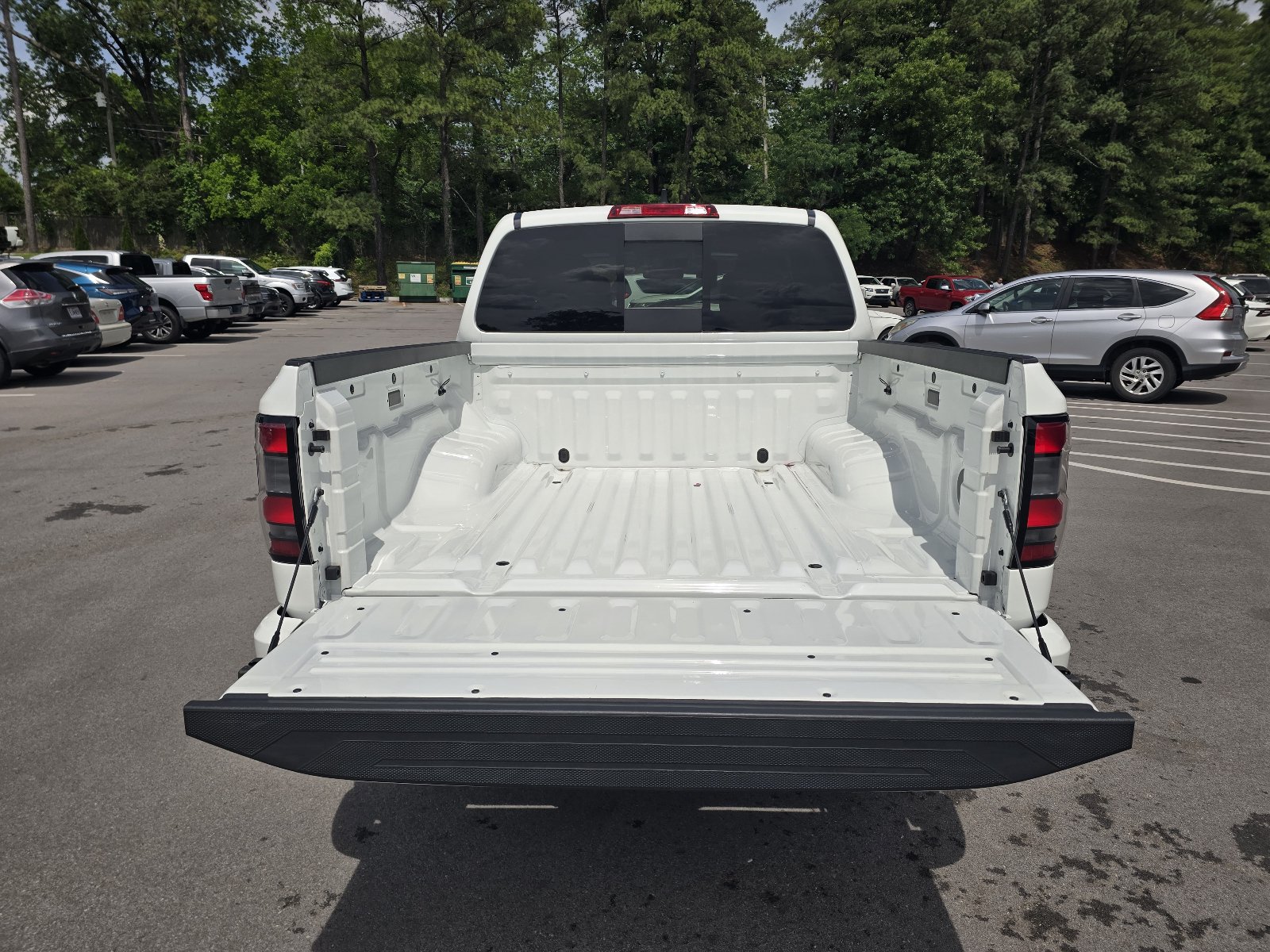 Certified 2024 Nissan Frontier PRO-4X w/ Technology Package AWD/4WD image 12