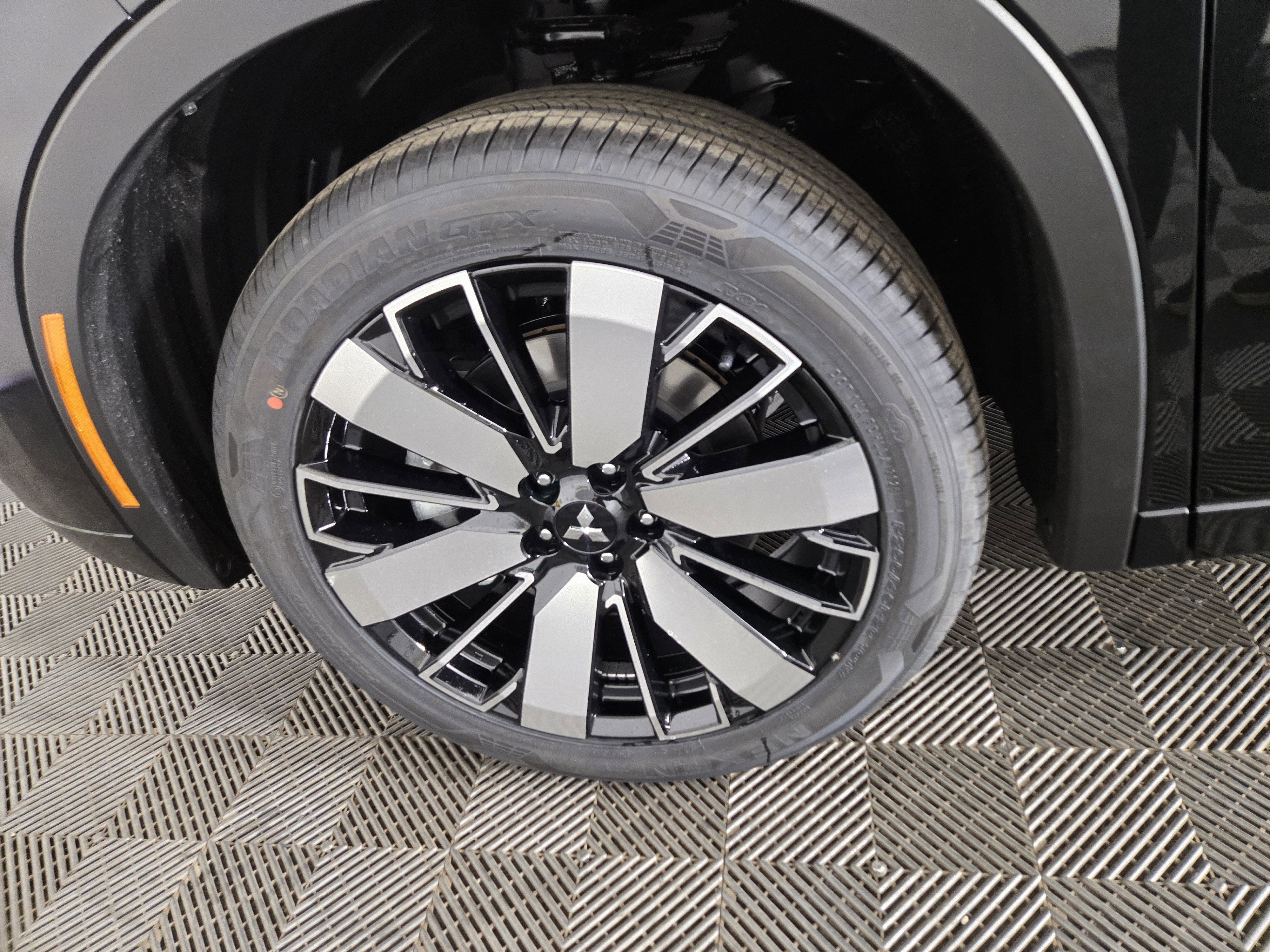 New 2026 Mitsubishi Outlander SEL image 34