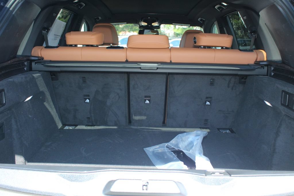 Used 2026 BMW X5 xDrive40i AWD/4WD image 7