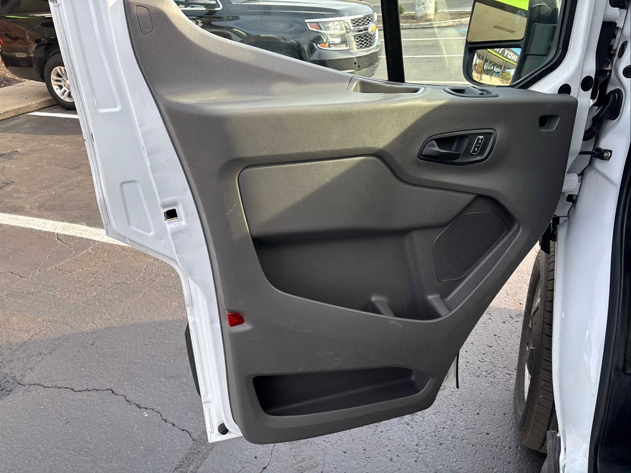 Used 2023 Ford Transit 250 Medium Roof image 12