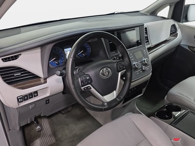 Used 2015 Toyota Sienna XLE w/ XLE Navigation Package AWD/4WD image 16