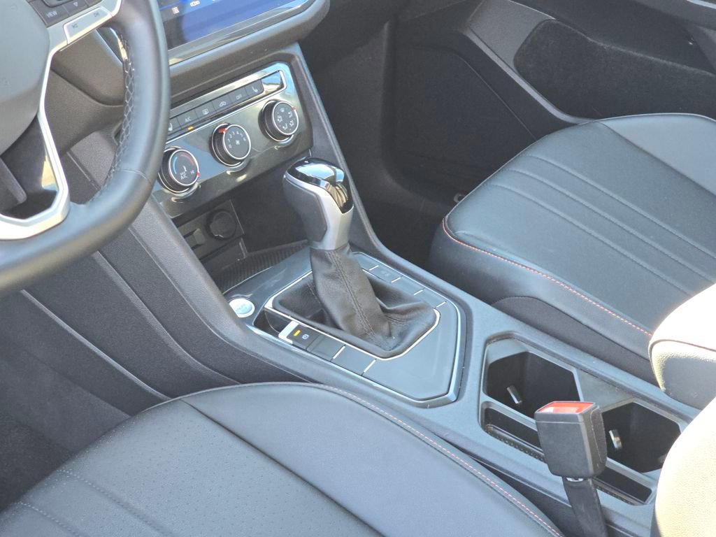 Used 2024 Volkswagen Tiguan Wolfsburg Edition image 24