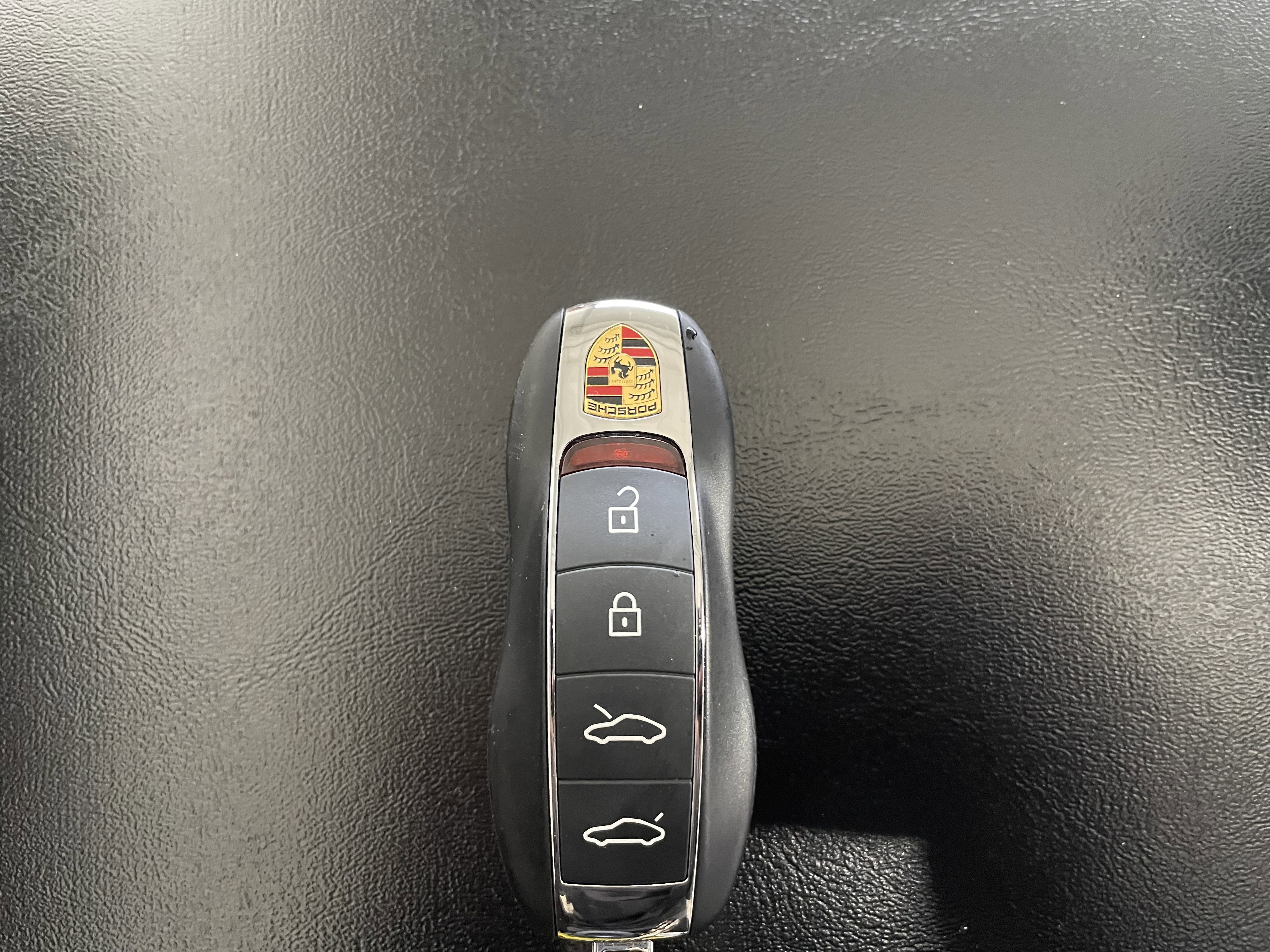 Used 2024 Porsche 718 Cayman image 25
