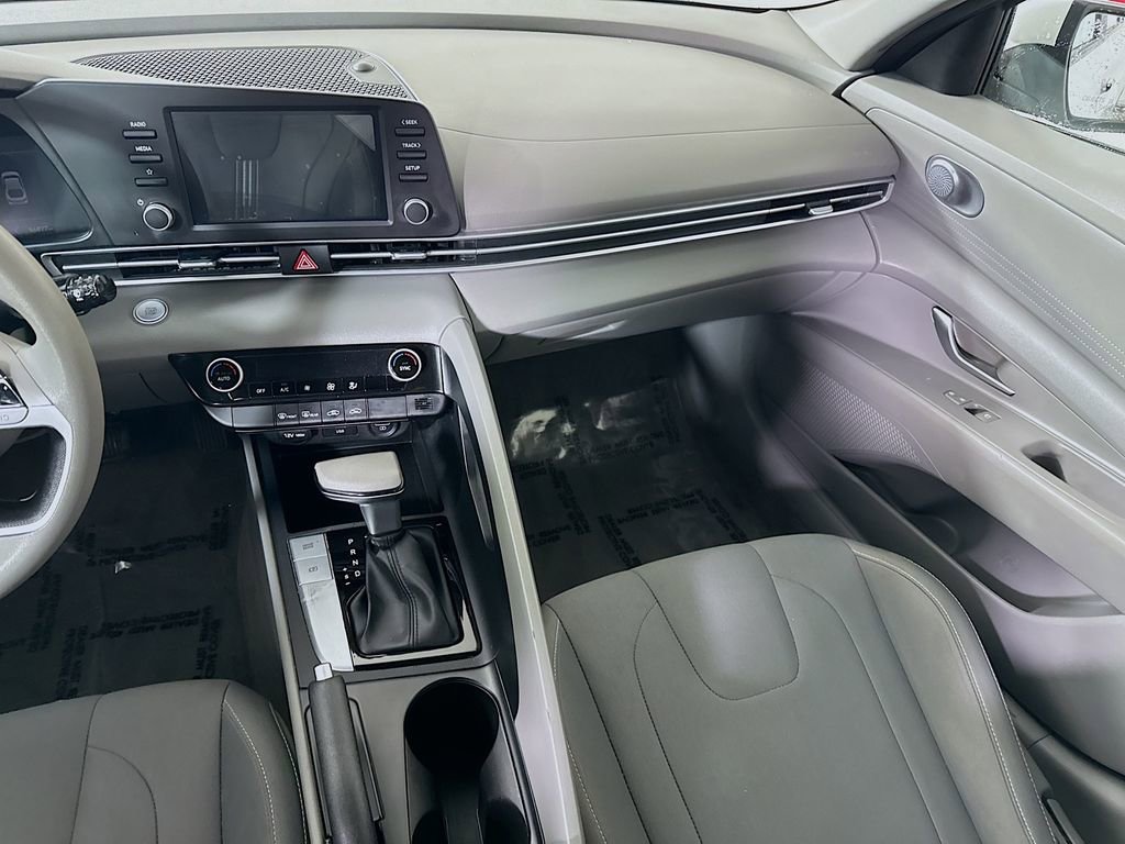 Certified 2021 Hyundai Elantra SEL FWD image 25