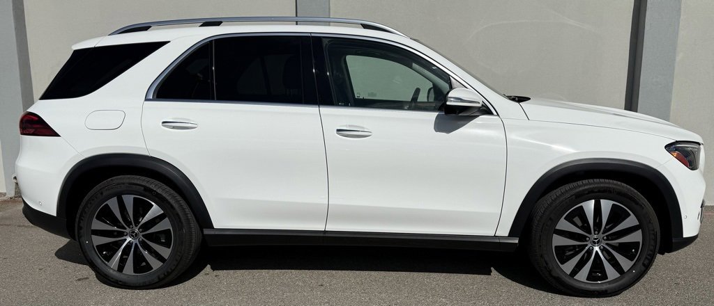 Used 2025 Mercedes-Benz GLE 350 4MATIC image 3