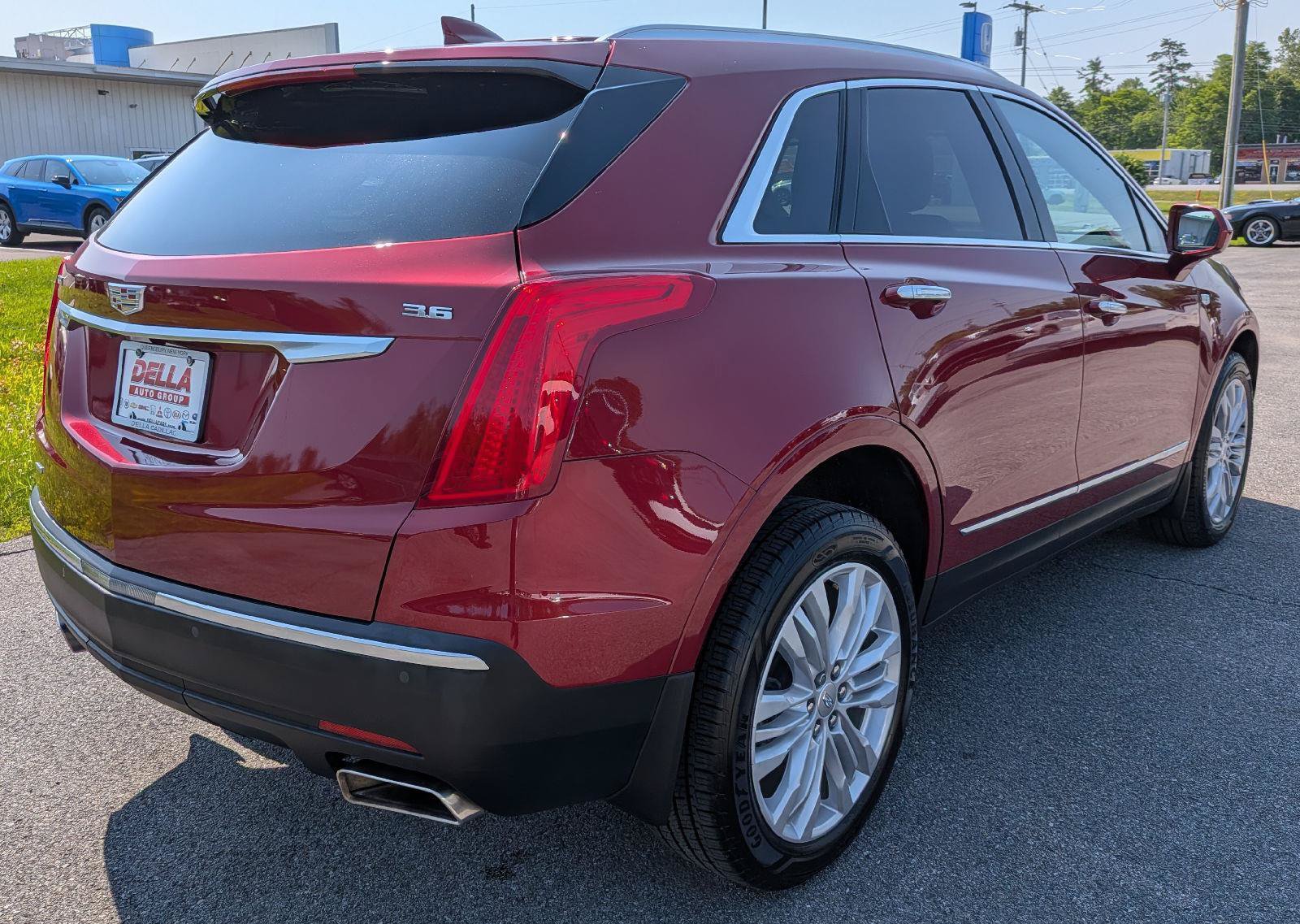 Used 2019 Cadillac XT5 Premium Luxury AWD/4WD image 7