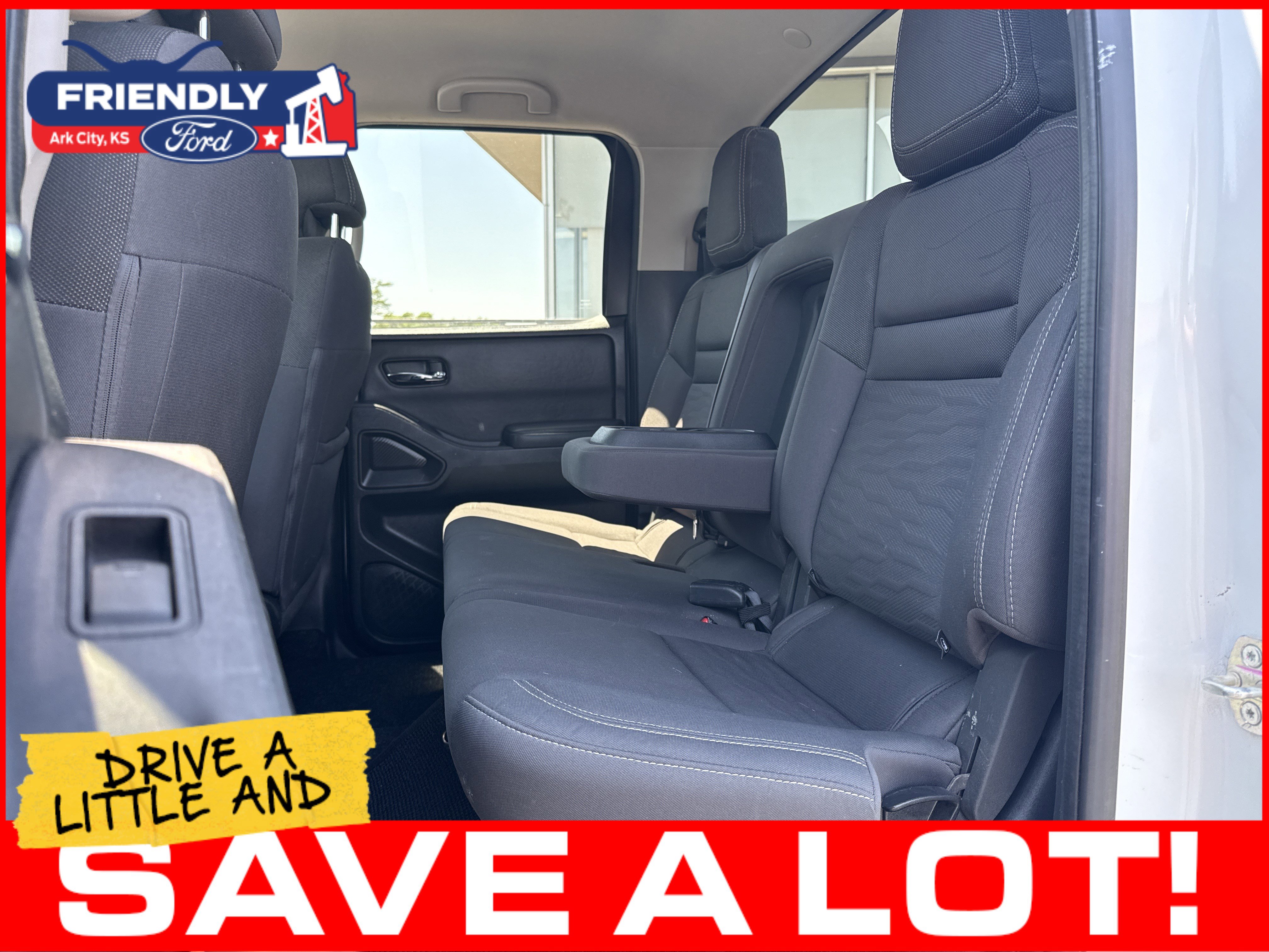 Used 2023 Nissan Frontier SV RWD image 16