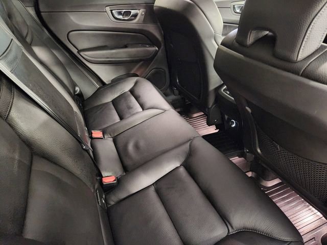 Used 2020 Volvo XC60 T5 Inscription w/ Protection Package Premier image 32