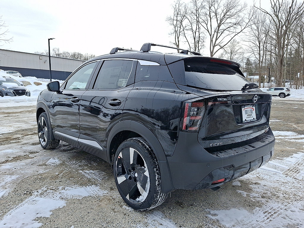 New 2026 Nissan Kicks SR w/ Cold Weather Package AWD/4WD image 3