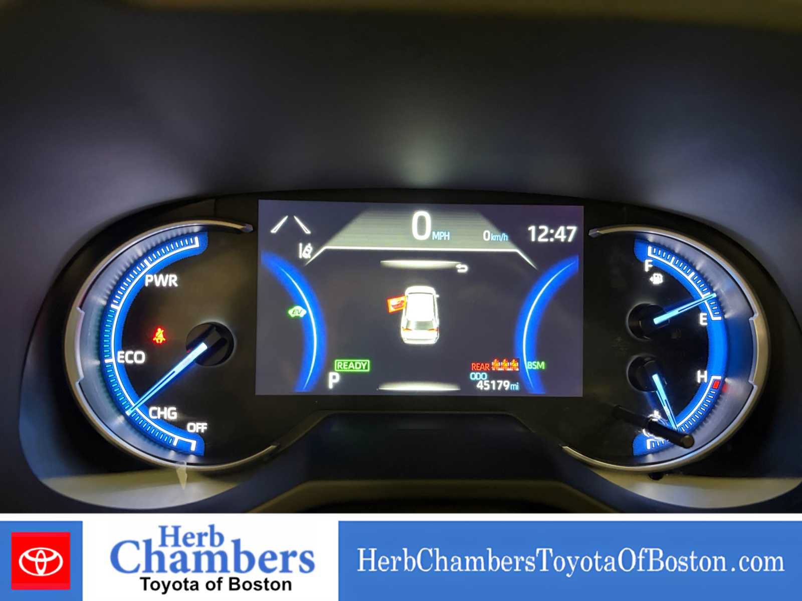 Used 2022 Toyota RAV4 Limited AWD/4WD image 5