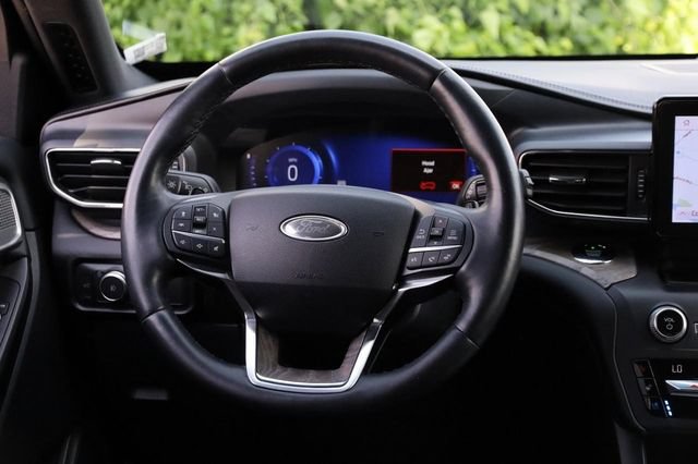Used 2020 Ford Explorer Platinum AWD/4WD image 26
