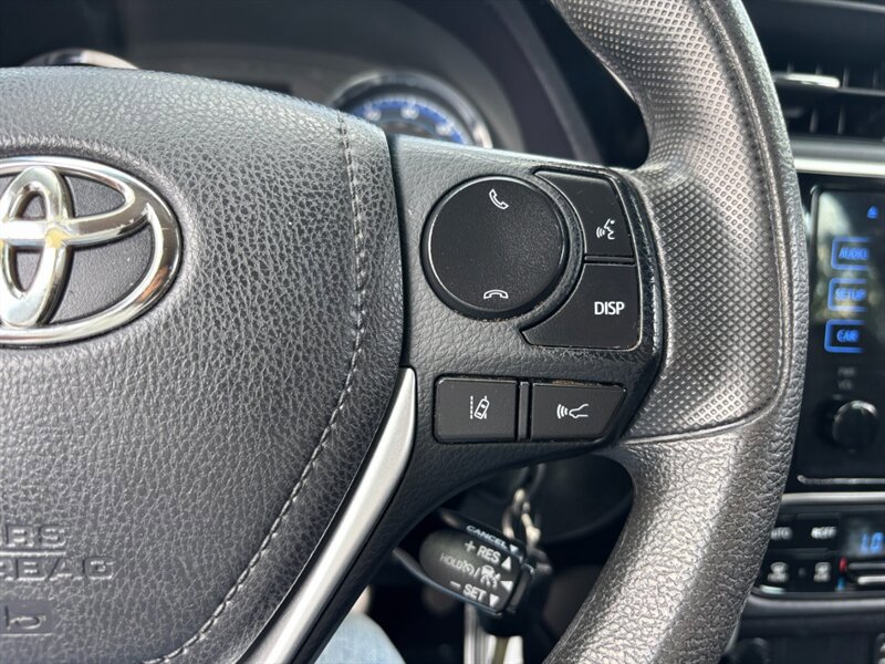 Used 2017 Toyota Corolla LE FWD image 20