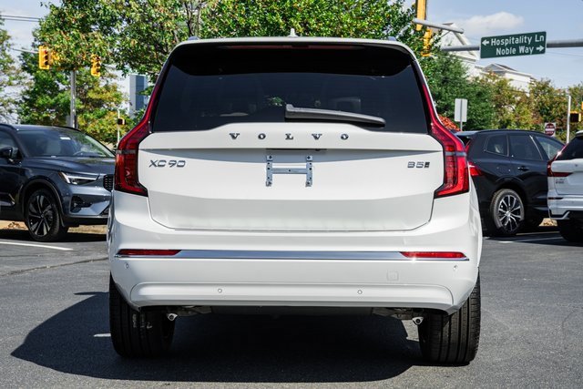 New 2026 Volvo XC90 B5 Plus image 5