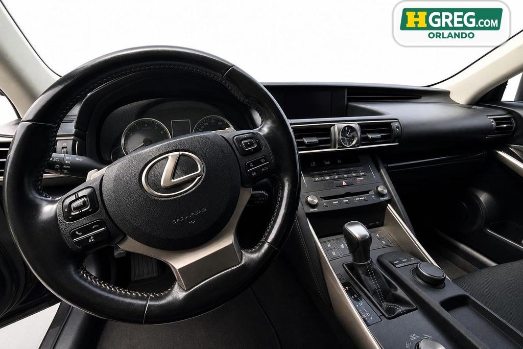 Used 2019 Lexus IS 300 w/ Premium Package RWD image 10