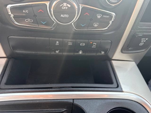 Used 2018 RAM 2500 SLT w/ Black Appearance Group AWD/4WD image 20