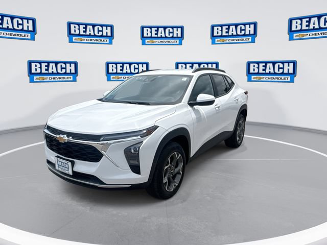 Used 2025 Chevrolet Trax LT w/ LT Convenience Package FWD image 4