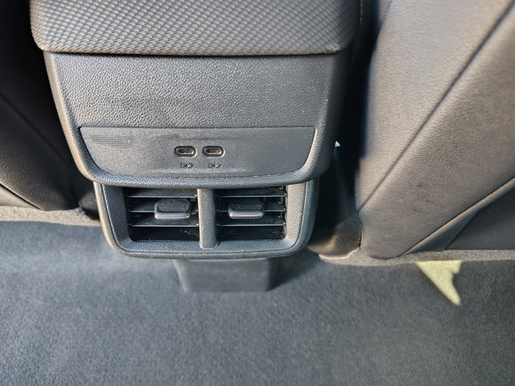 Used 2026 Chevrolet Equinox LT w/ Convenience Package II AWD/4WD image 33