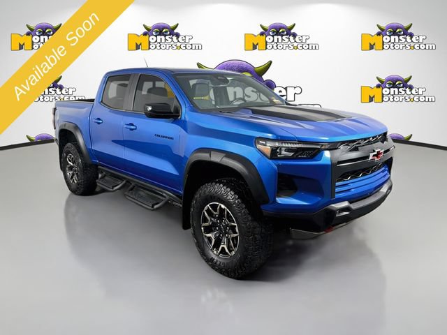 Used 2024 Chevrolet Colorado ZR2 w/ ZR2 Convenience Package III AWD/4WD image 3