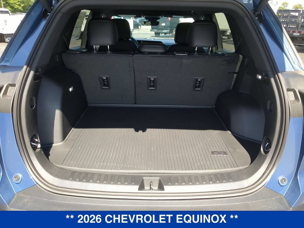 New 2026 Chevrolet Equinox LT w/ Convenience Package II AWD/4WD image 5
