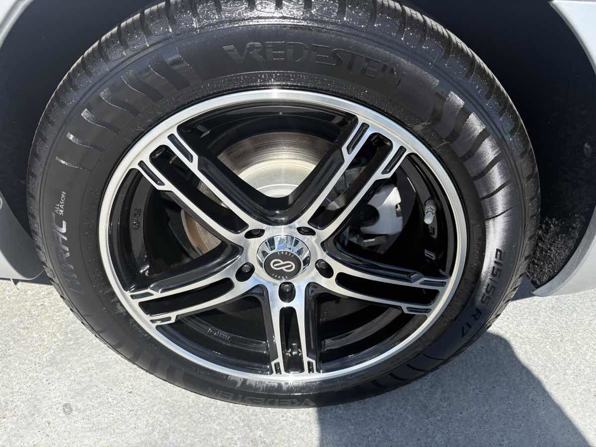 Used 2010 Toyota Camry LE FWD image 10