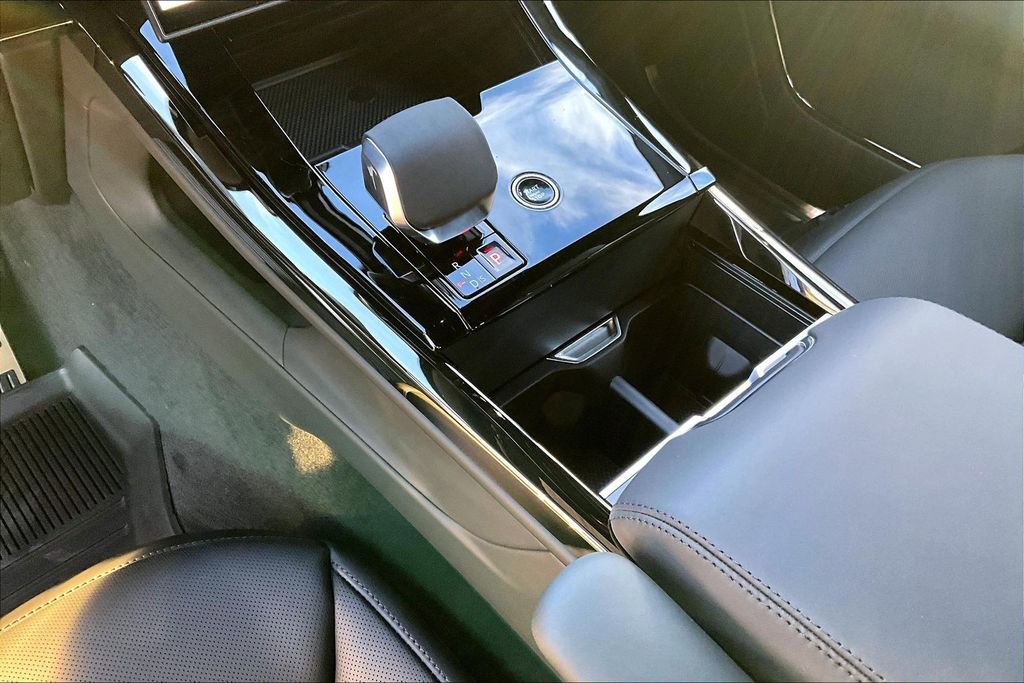 New 2026 Land Rover Range Rover Sport Dynamic SE image 8