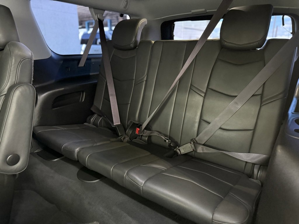 Used 2016 Cadillac Escalade ESV Premium image 32