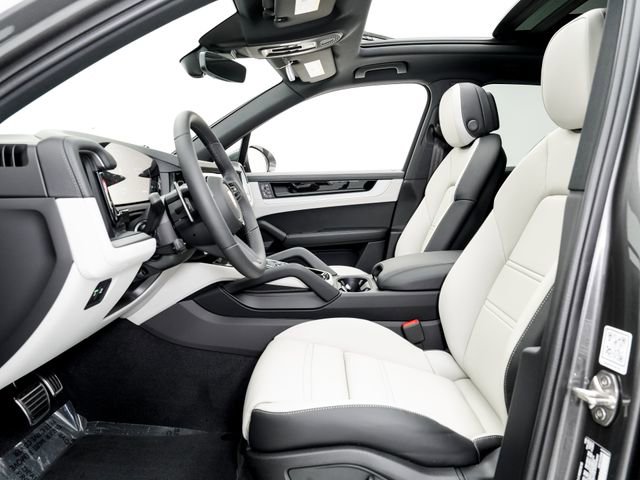 New 2026 Porsche Cayenne S image 6
