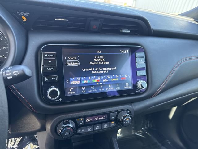 Used 2023 Nissan Kicks SR w/ SR Premium Package FWD image 19