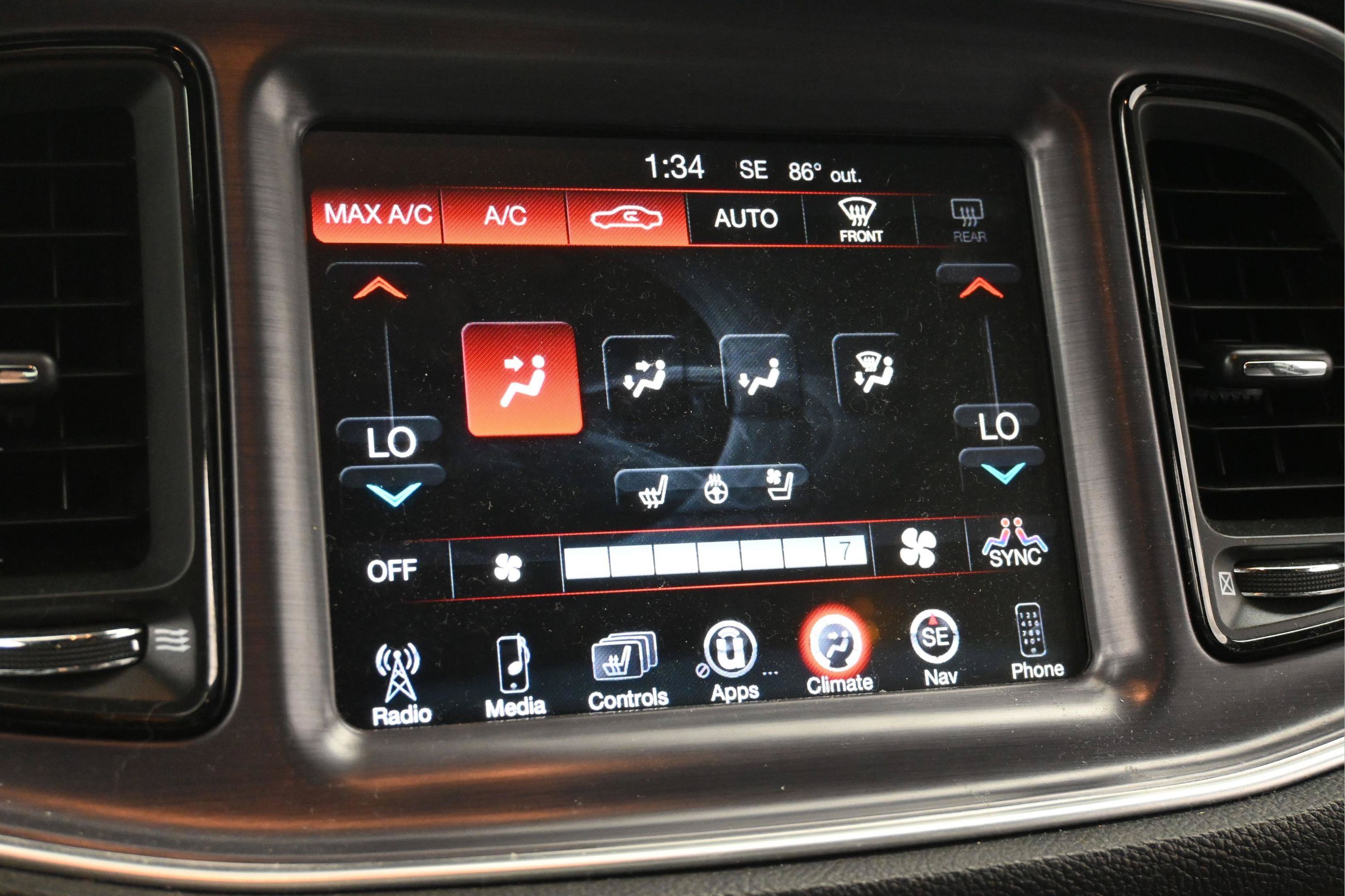 Used 2016 Dodge Challenger R/T Plus RWD image 17