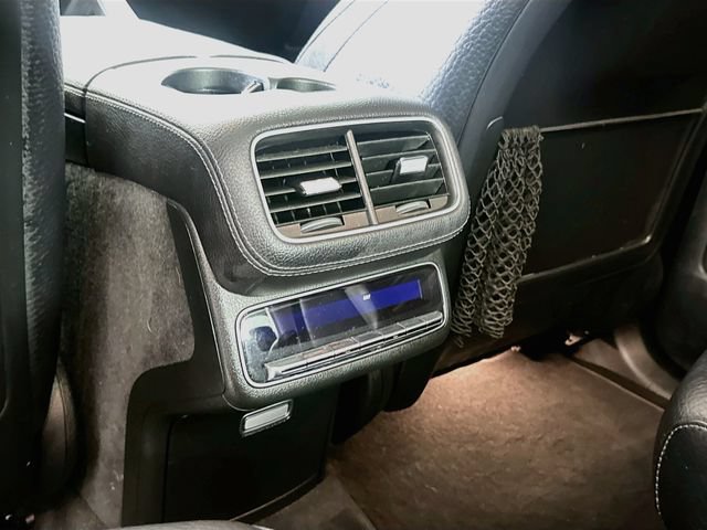 Used 2021 Mercedes-Benz GLS 580 4MATIC image 32