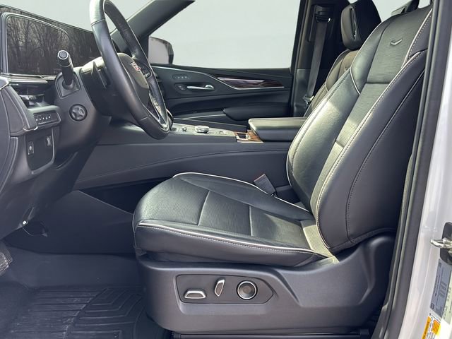 Used 2021 Cadillac Escalade ESV Premium Luxury image 23