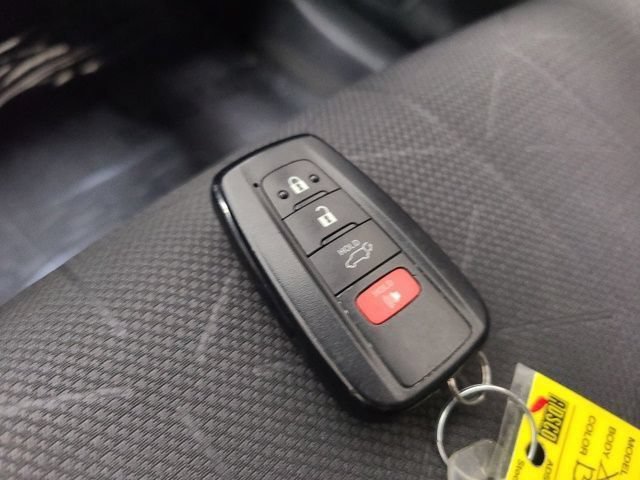 Used 2019 Toyota RAV4 XLE w/ Convenience Package AWD/4WD image 36