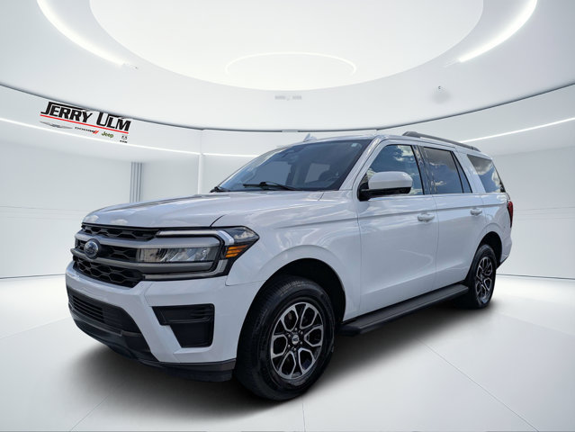 Used 2024 Ford Expedition XLT AWD/4WD image 7