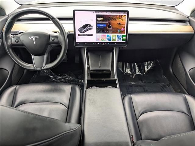 Used 2018 Tesla Model 3 Long Range image 21