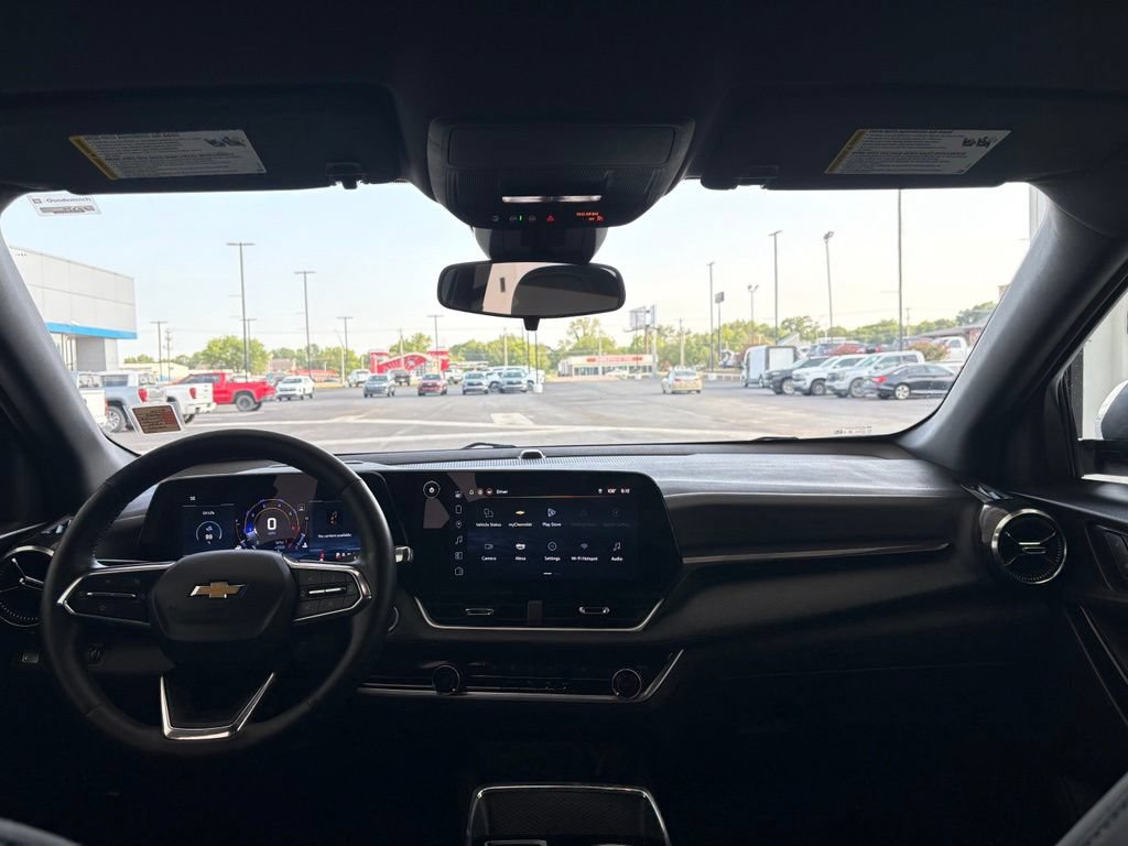 Used 2025 Chevrolet Equinox LT AWD/4WD image 38
