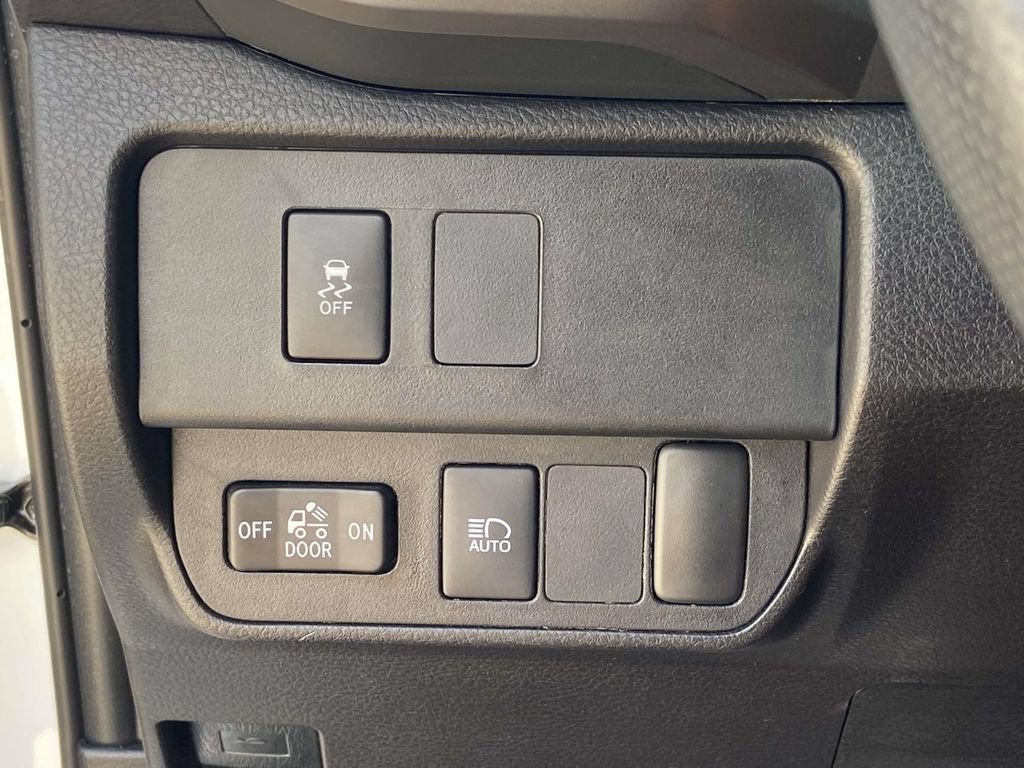 Used 2023 Toyota Tacoma SR5 RWD image 25