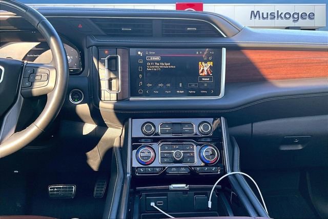 Used 2024 GMC Yukon XL Denali Ultimate image 9