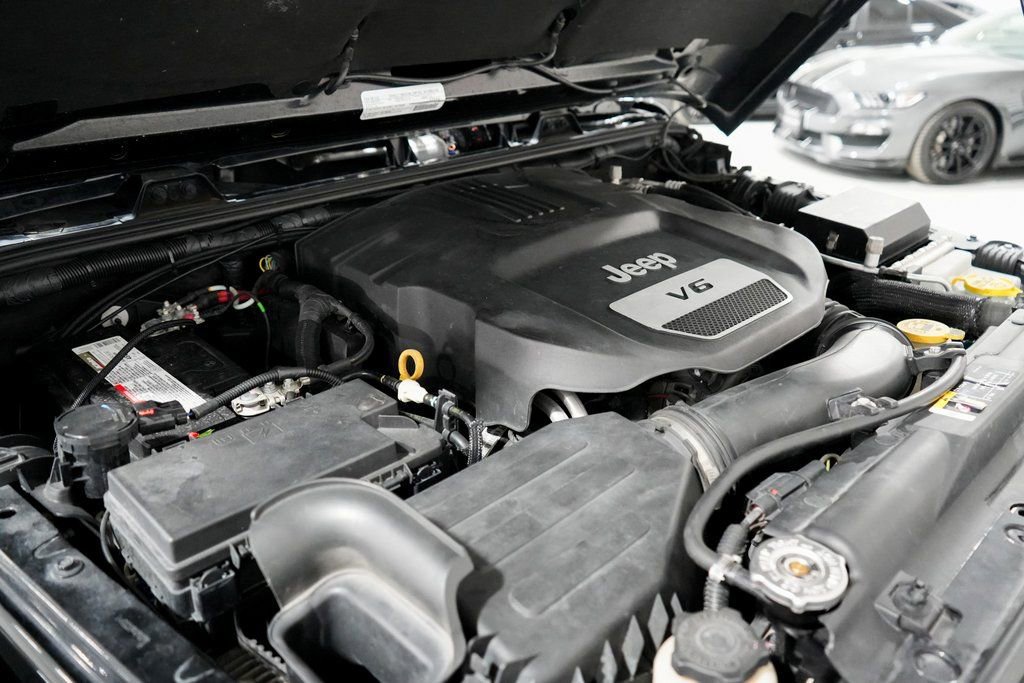 Used 2017 Jeep Wrangler Unlimited Rubicon image 43