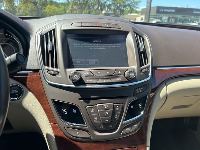 Used 2017 Buick Regal Premium w/ Driver Confidence Package #2 image 11