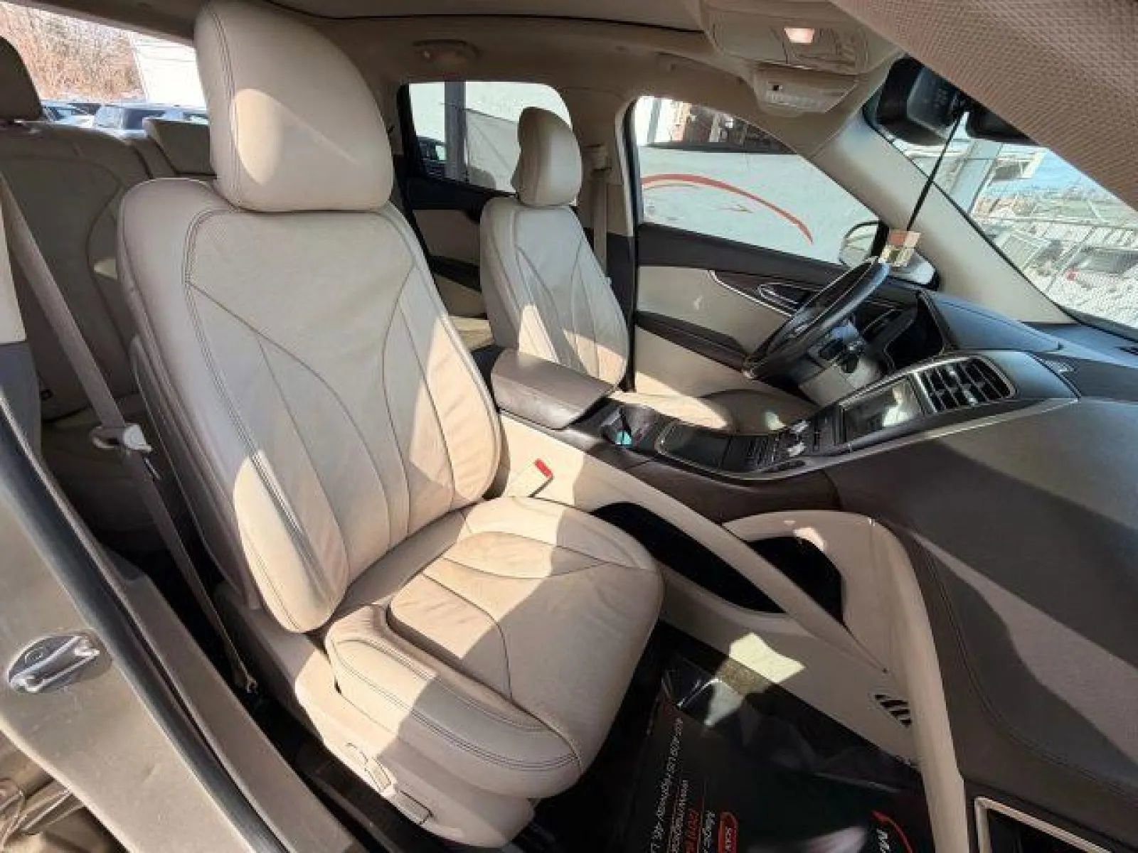 Used 2017 Lincoln MKX Reserve w/ Lincoln MKX Climate Package image 21