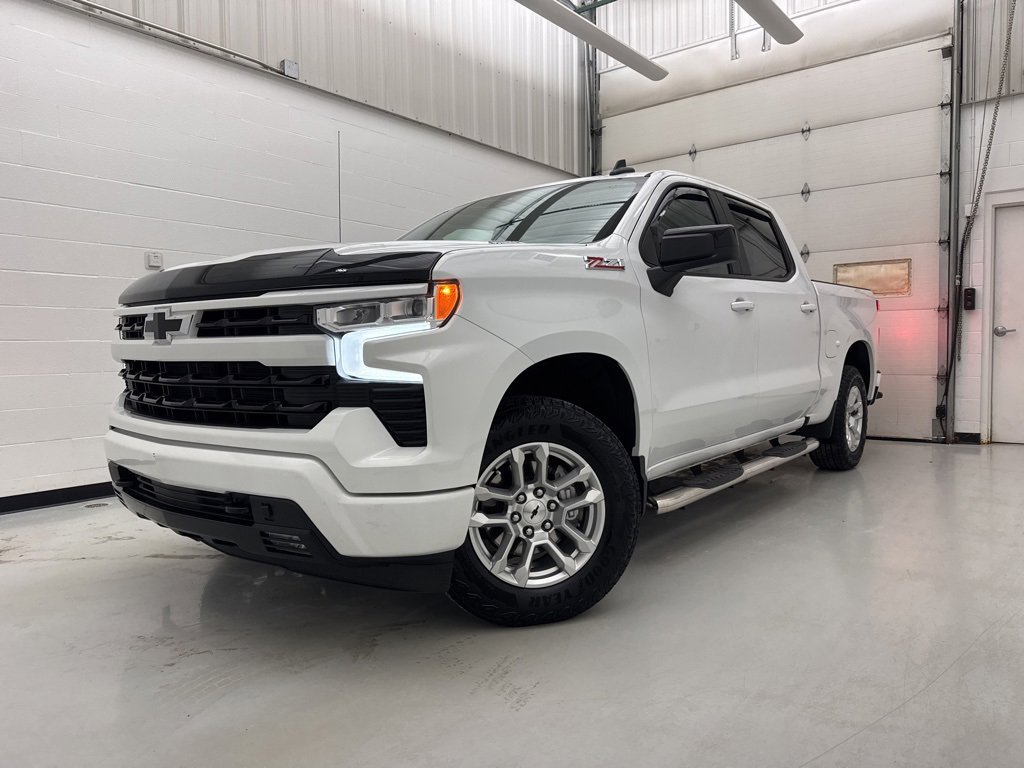Used 2023 Chevrolet Silverado 1500 RST image 9